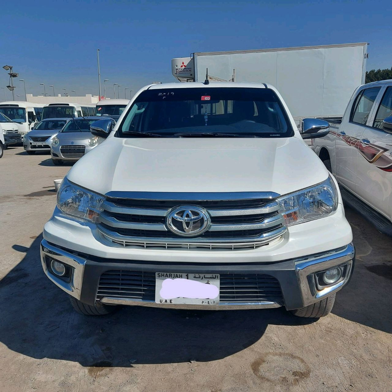 Toyota Hilux - Image 2