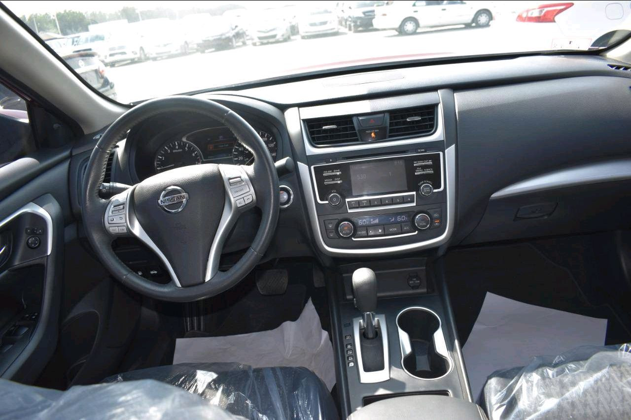 Nissan Altima - Image 7