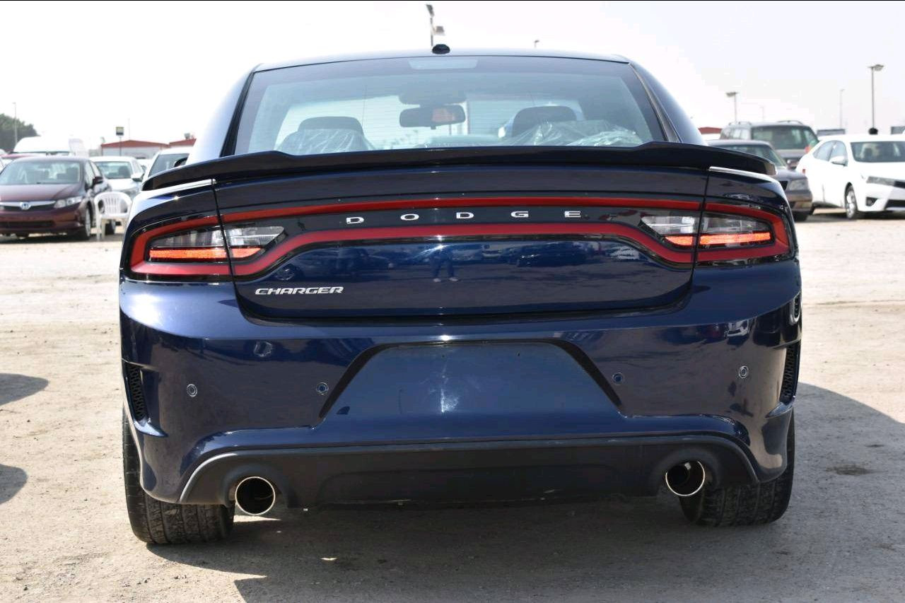 Dodge Charger - Image 6