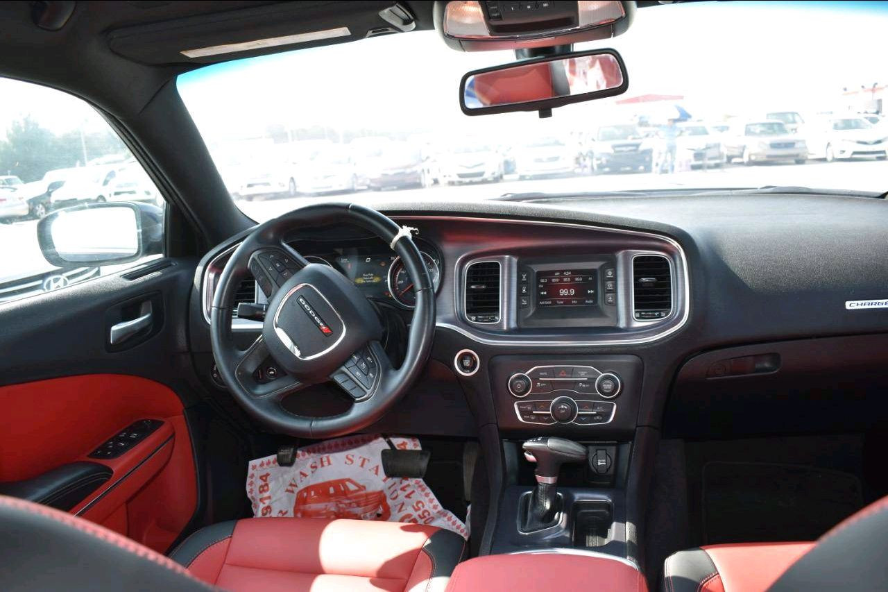 Dodge Charger - Image 5
