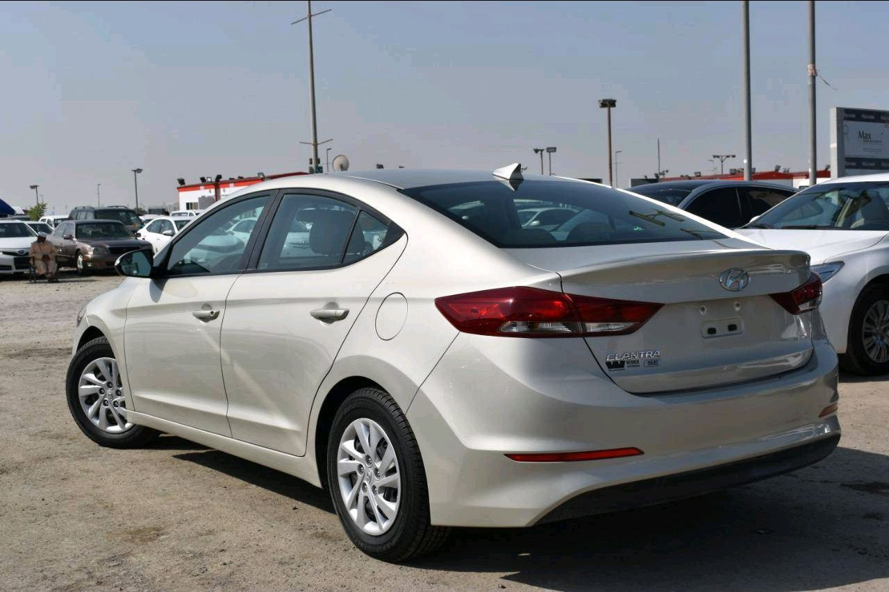 Hyundai Elantra - Image 5