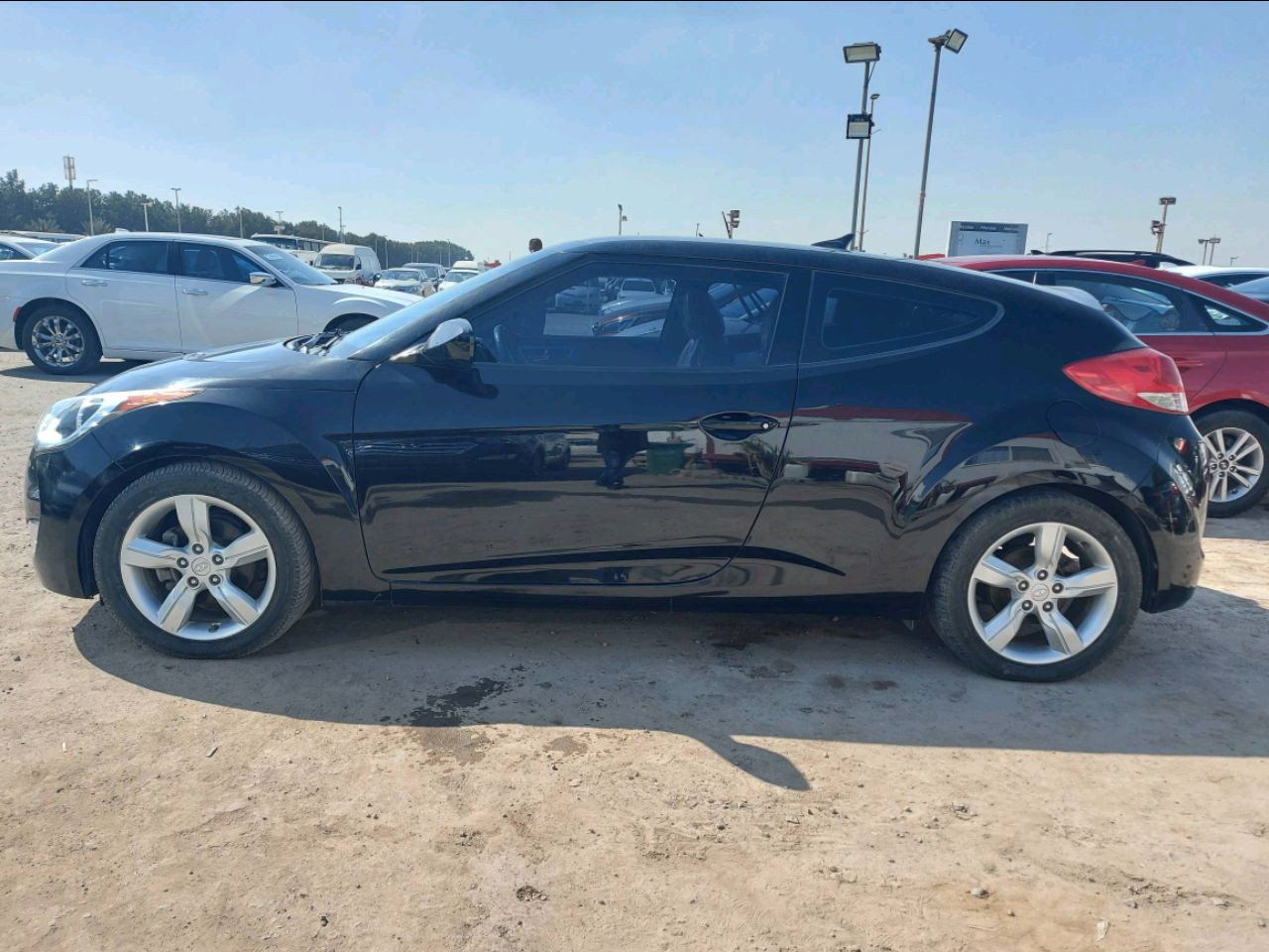Hyundai Veloster - Image 4