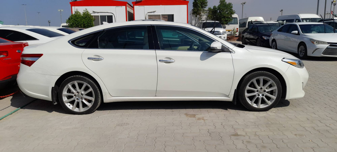 Toyota Avalon - Image 3