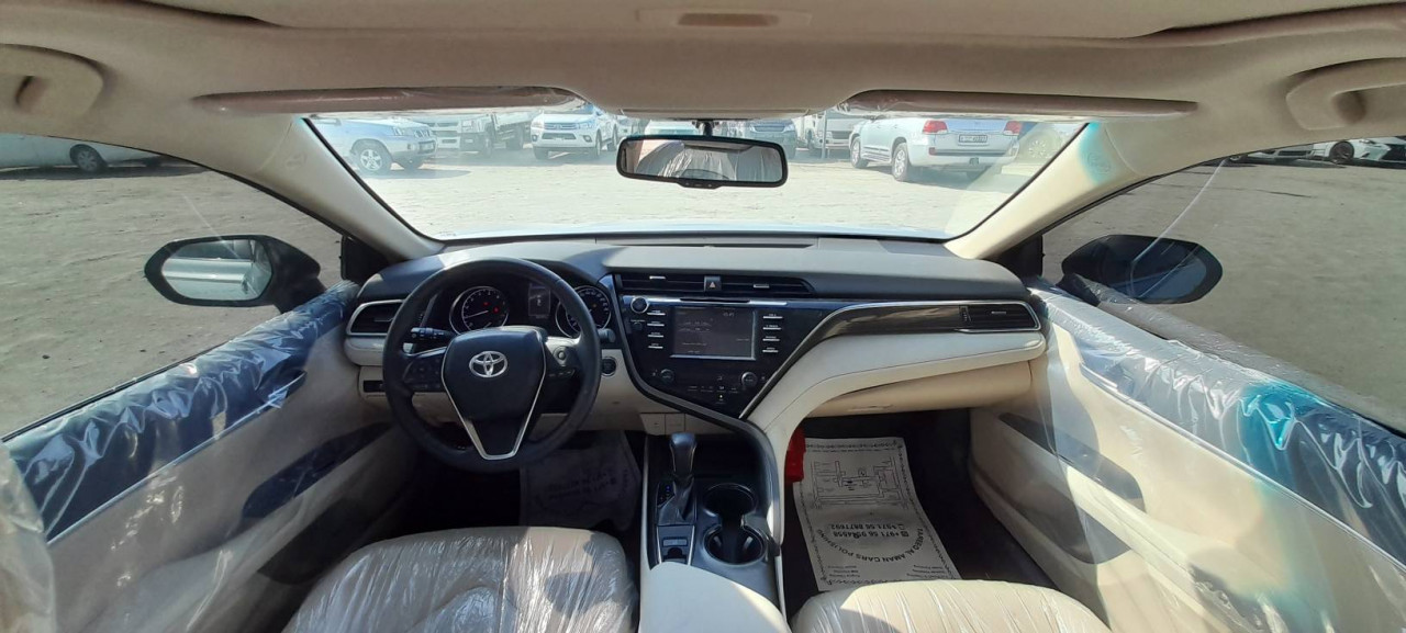 Toyota Camry - Image 7