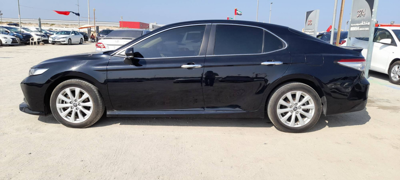 Toyota Camry - Image 2