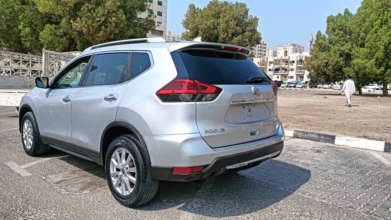 Nissan Rogue - Image 10