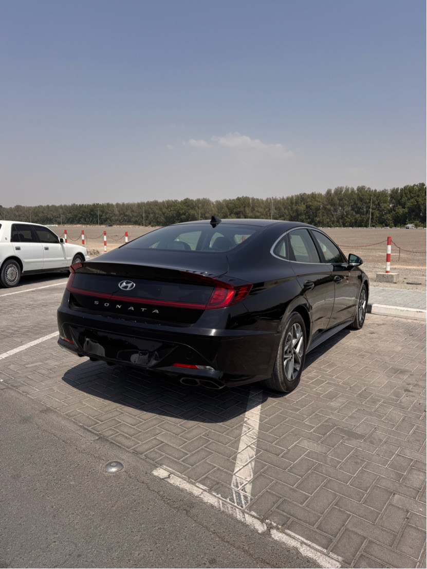 Hyundai Sonata - Image 14