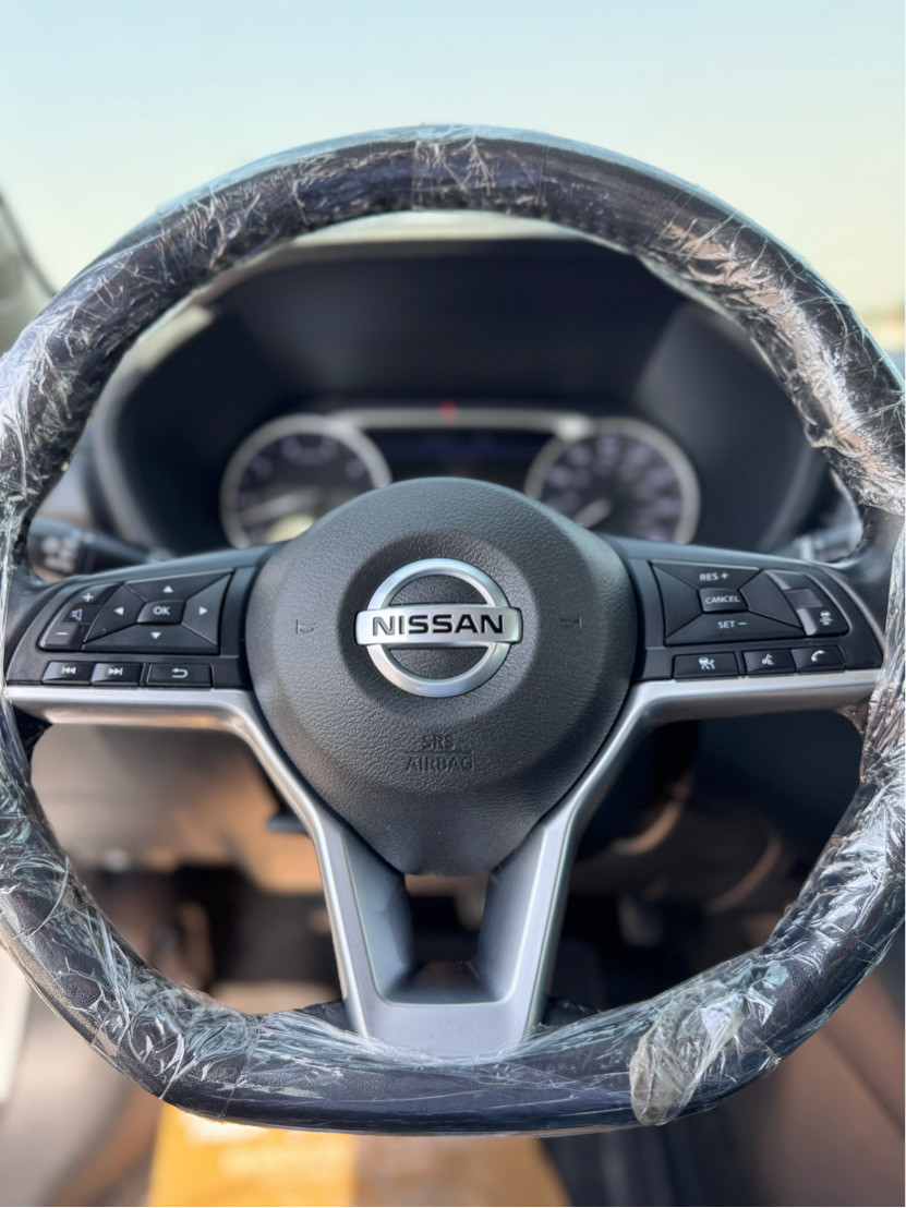 Nissan Sentra - Image 10