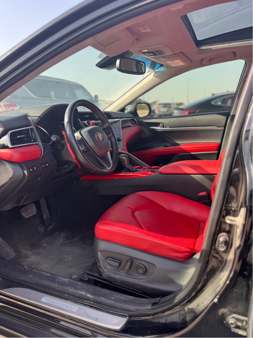 Toyota Camry - Image 4