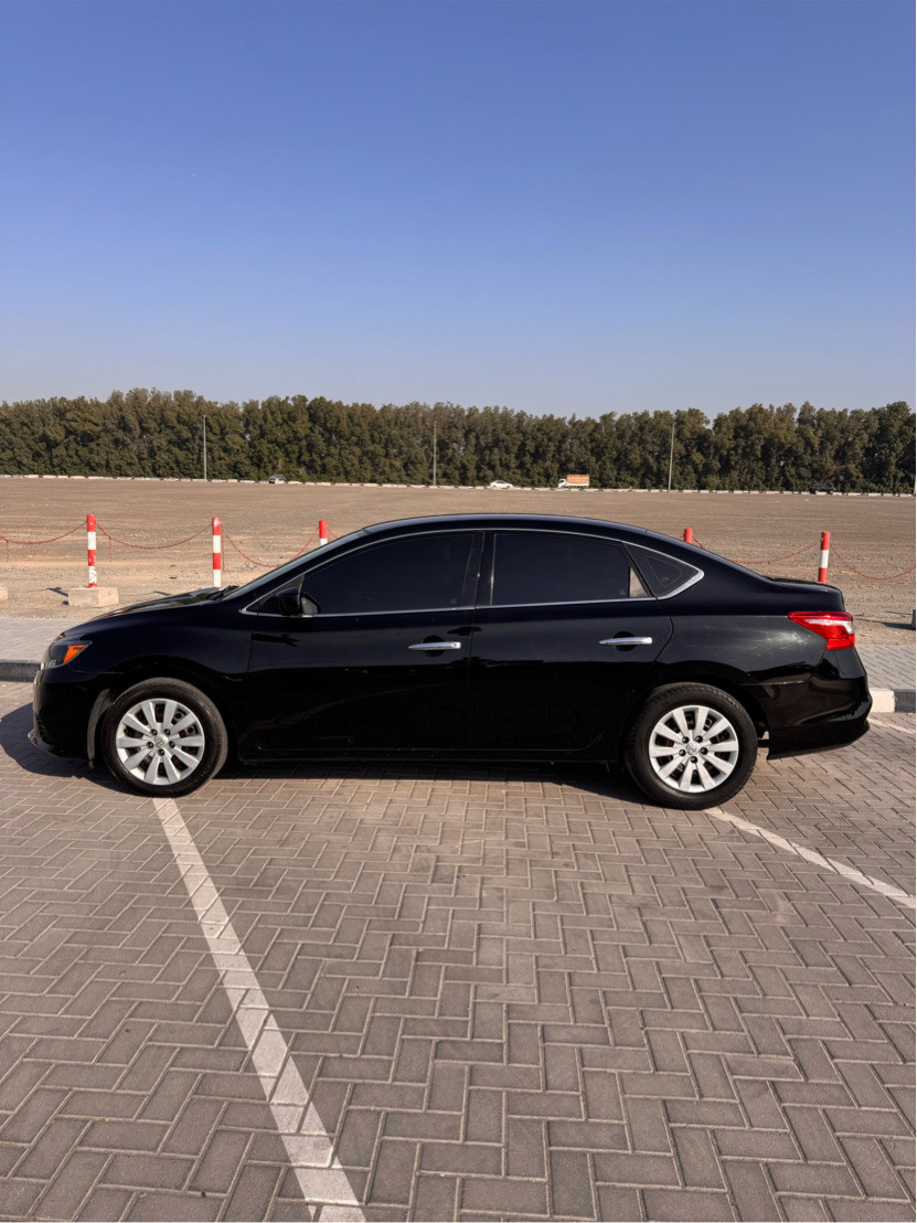 Nissan Sentra - Image 8
