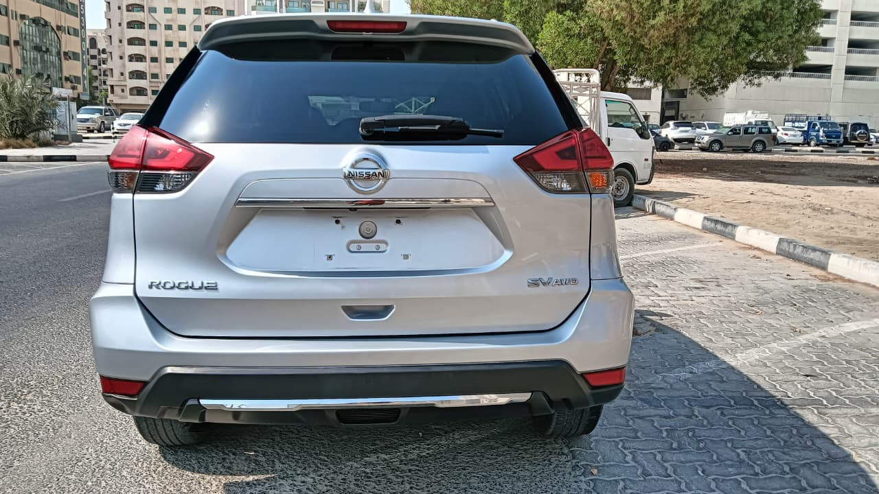 Nissan Rogue - Image 11