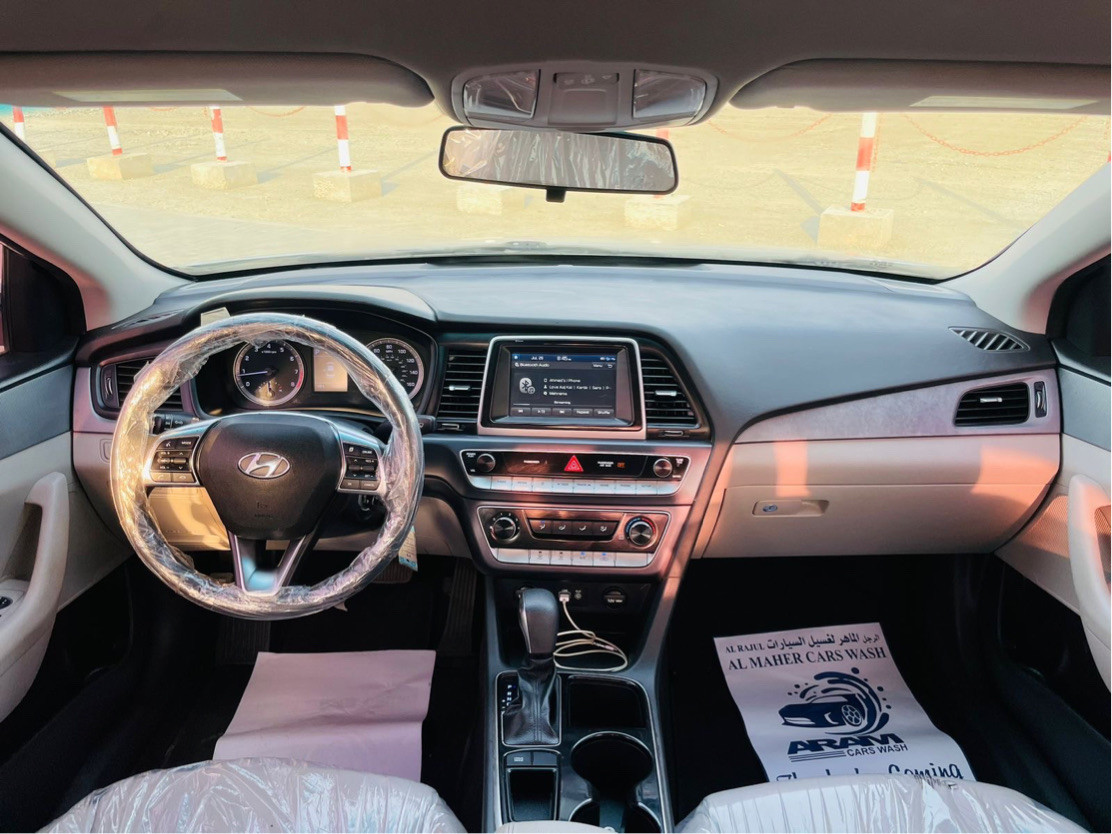 Hyundai Sonata - Image 7