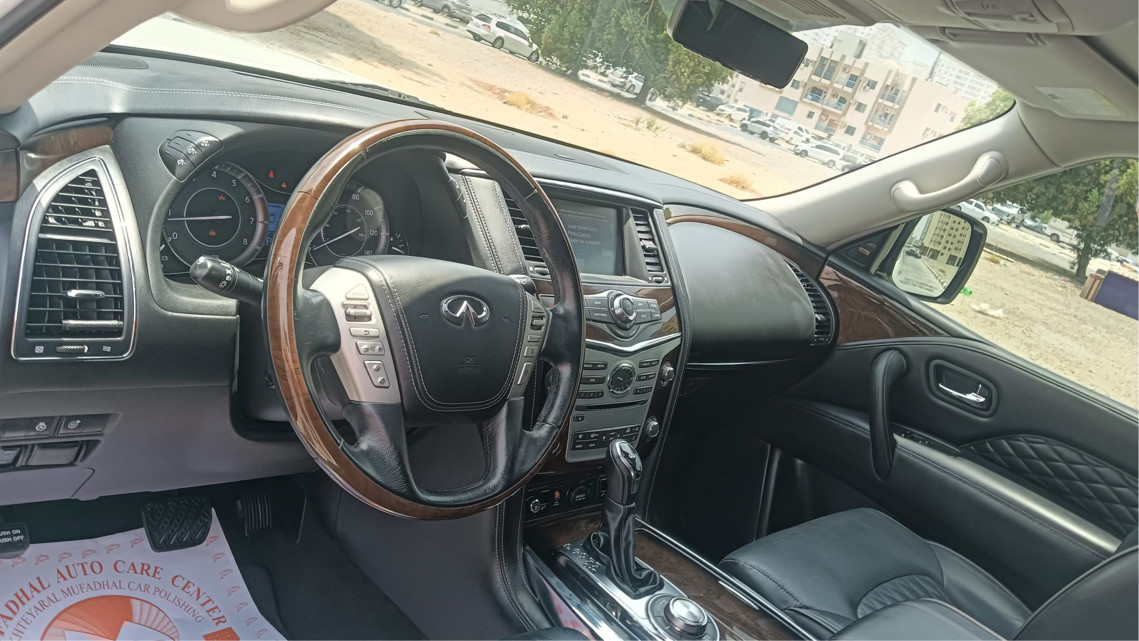 Infiniti QX80 - Image 7