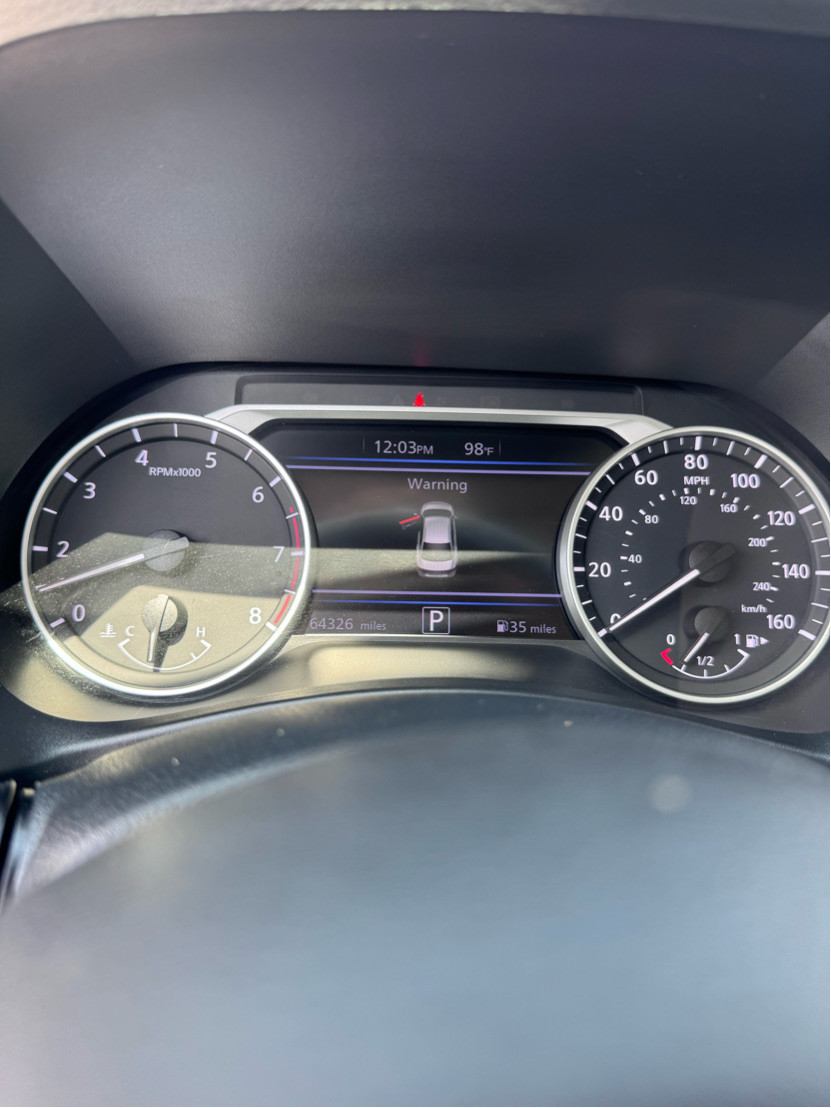 Nissan Sentra - Image 8