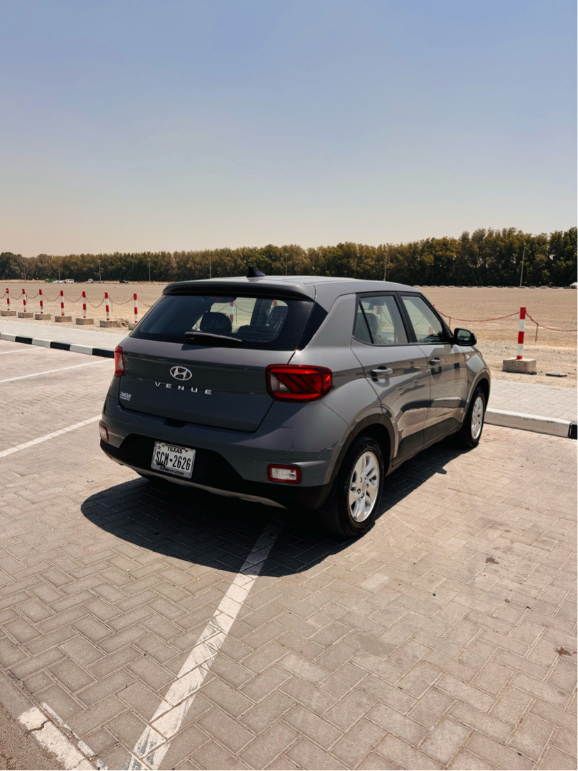 Hyundai VENUE - Image 11