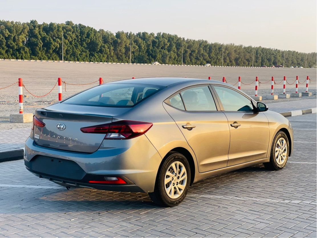 Hyundai Elantra - Image 16