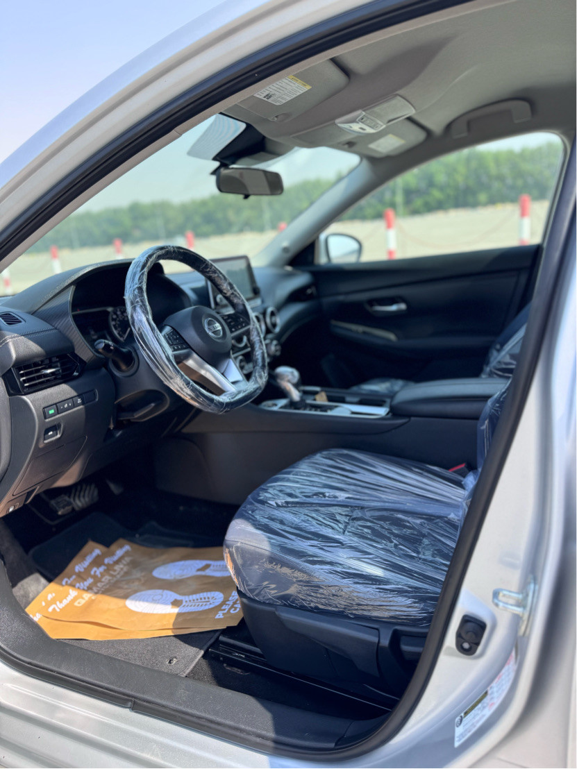 Nissan Sentra - Image 9