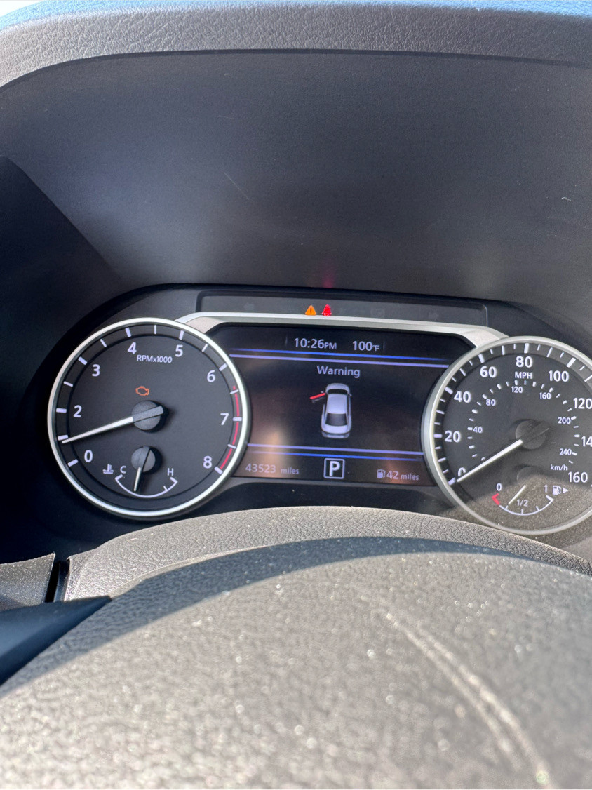 Nissan Sentra - Image 4