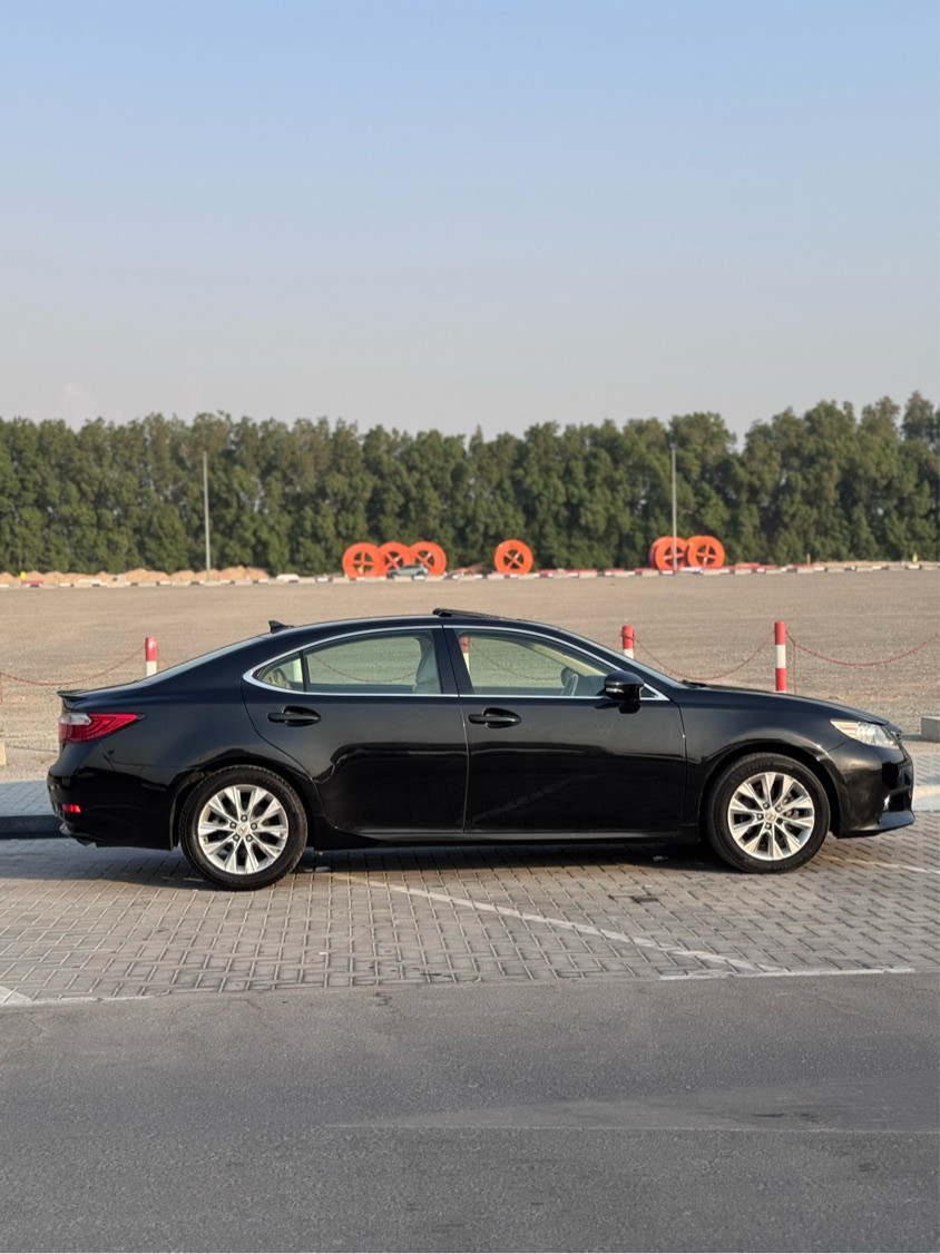 Lexus ES-Series - Image 4