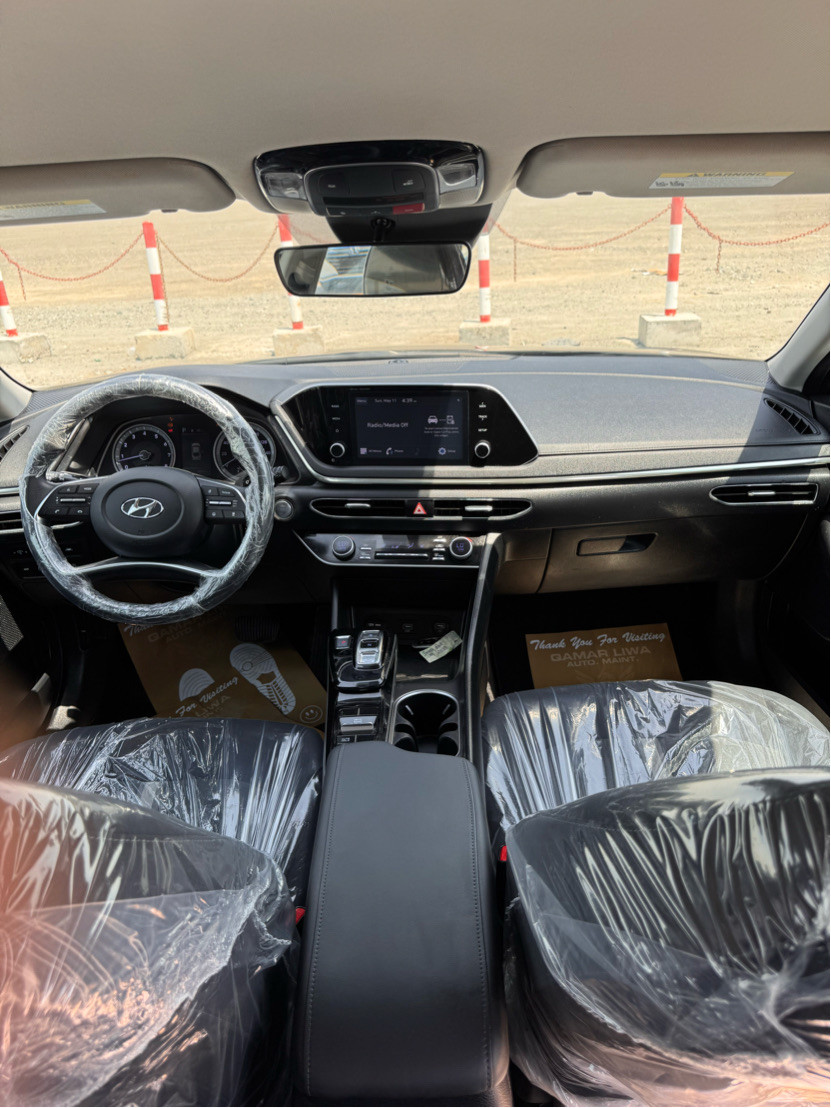 Hyundai Sonata - Image 12