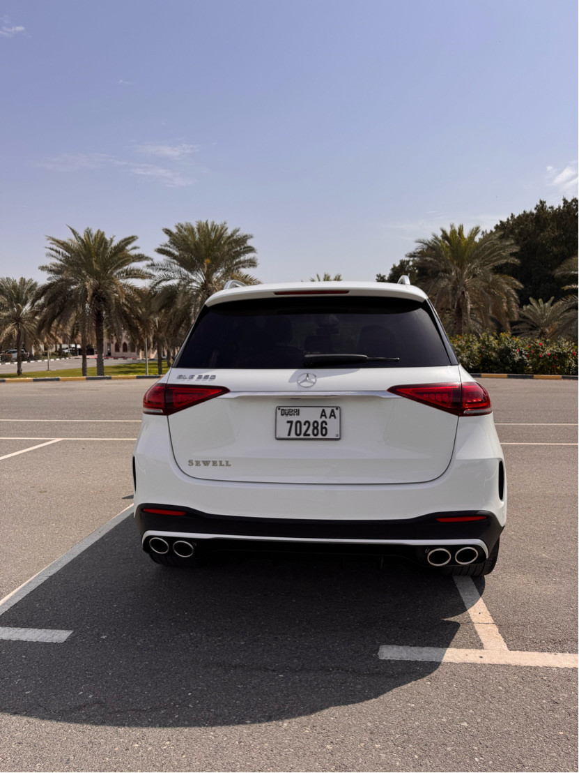 Mercedes Benz GLE SUV - Image 11