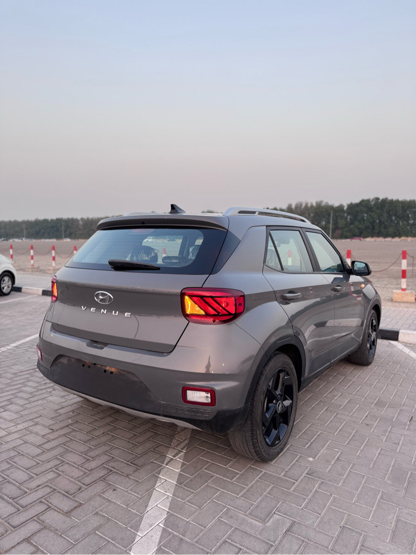 Hyundai VENUE - Image 12