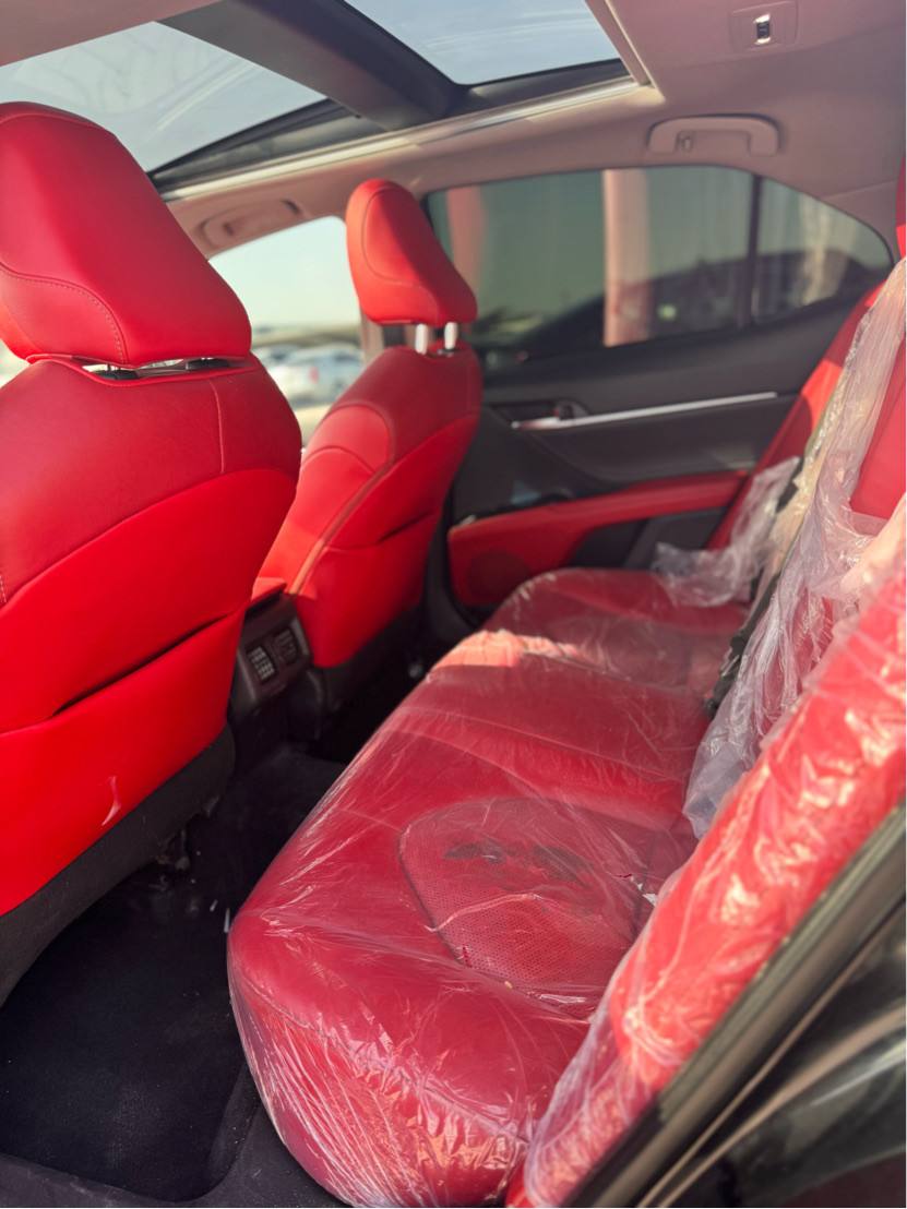 Toyota Camry - Image 5