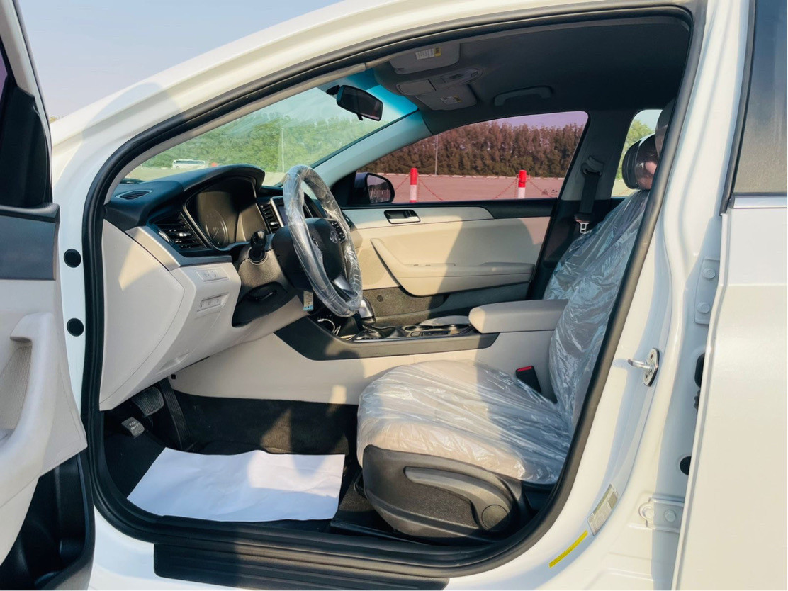 Hyundai Sonata - Image 5