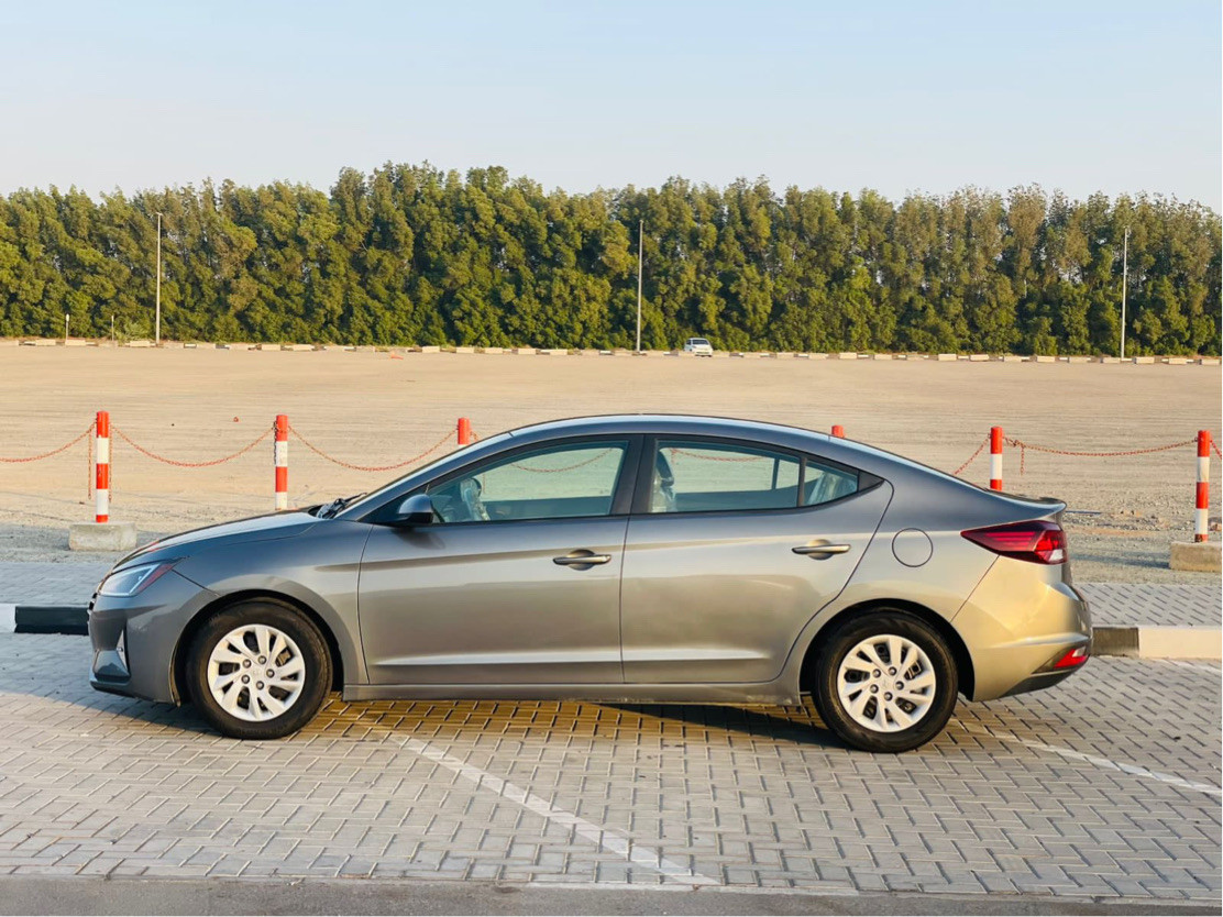 Hyundai Elantra - Image 4