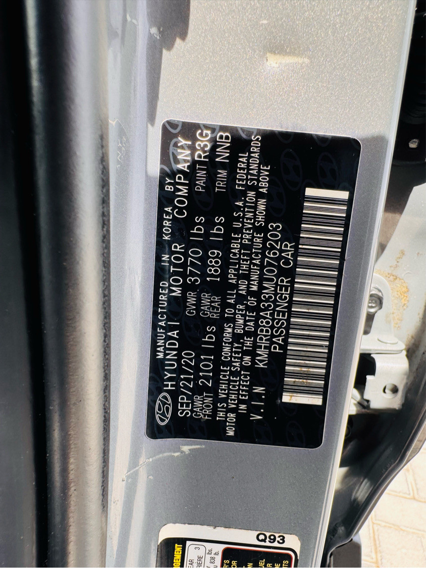 Hyundai VENUE - Image 11