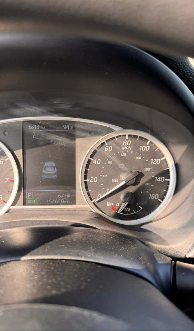 Nissan Sentra - Image 3