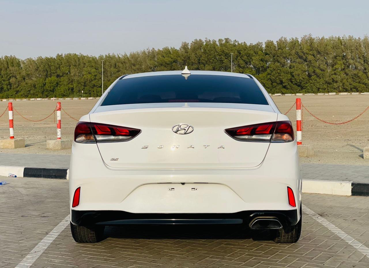 Hyundai Sonata - Image 11
