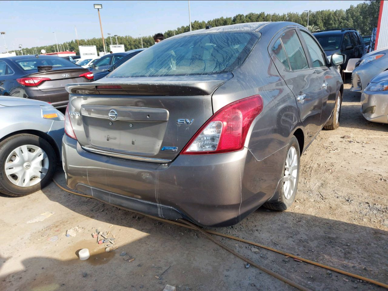 Nissan Versa - Image 5