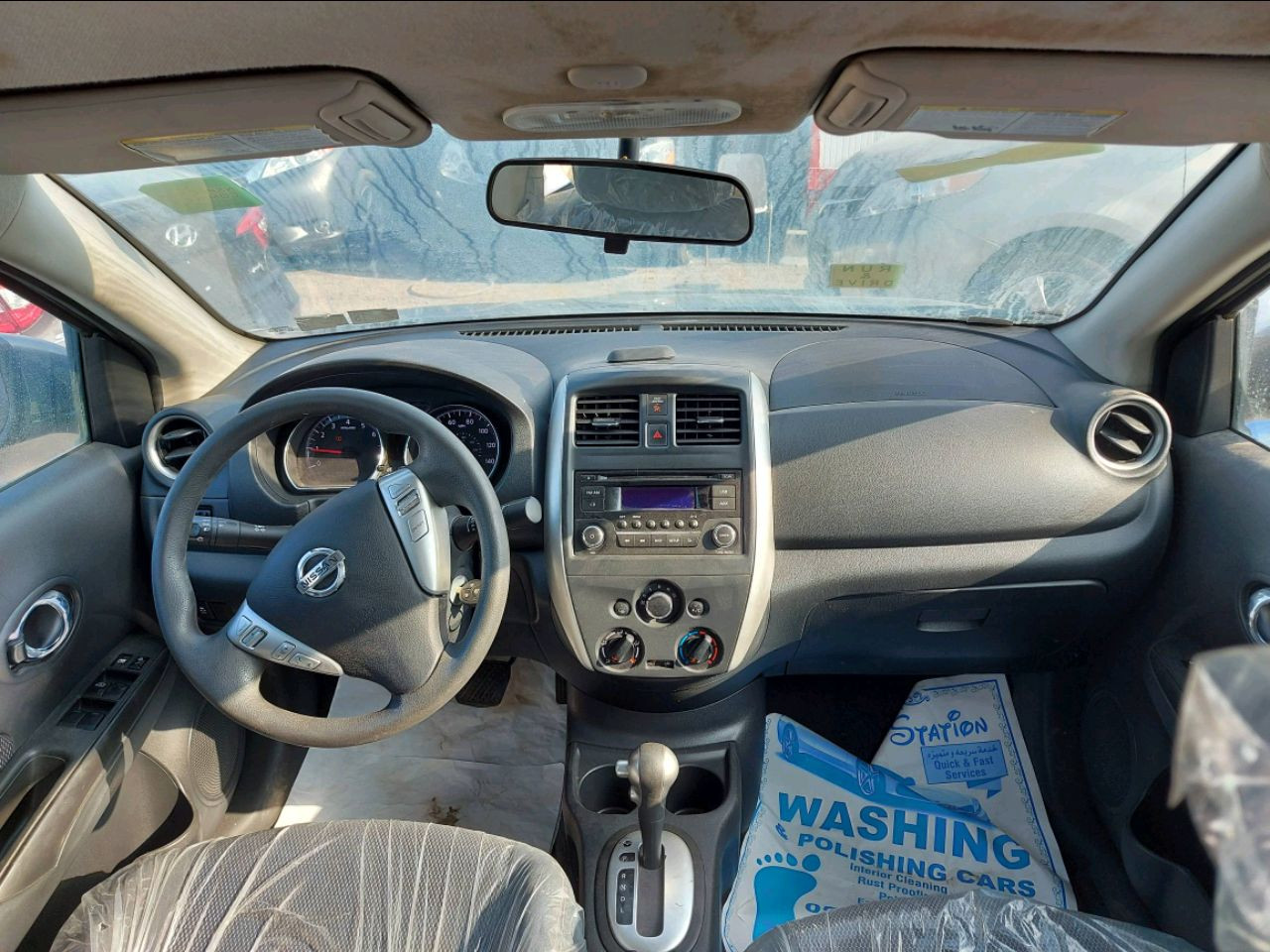 Nissan Versa - Image 6