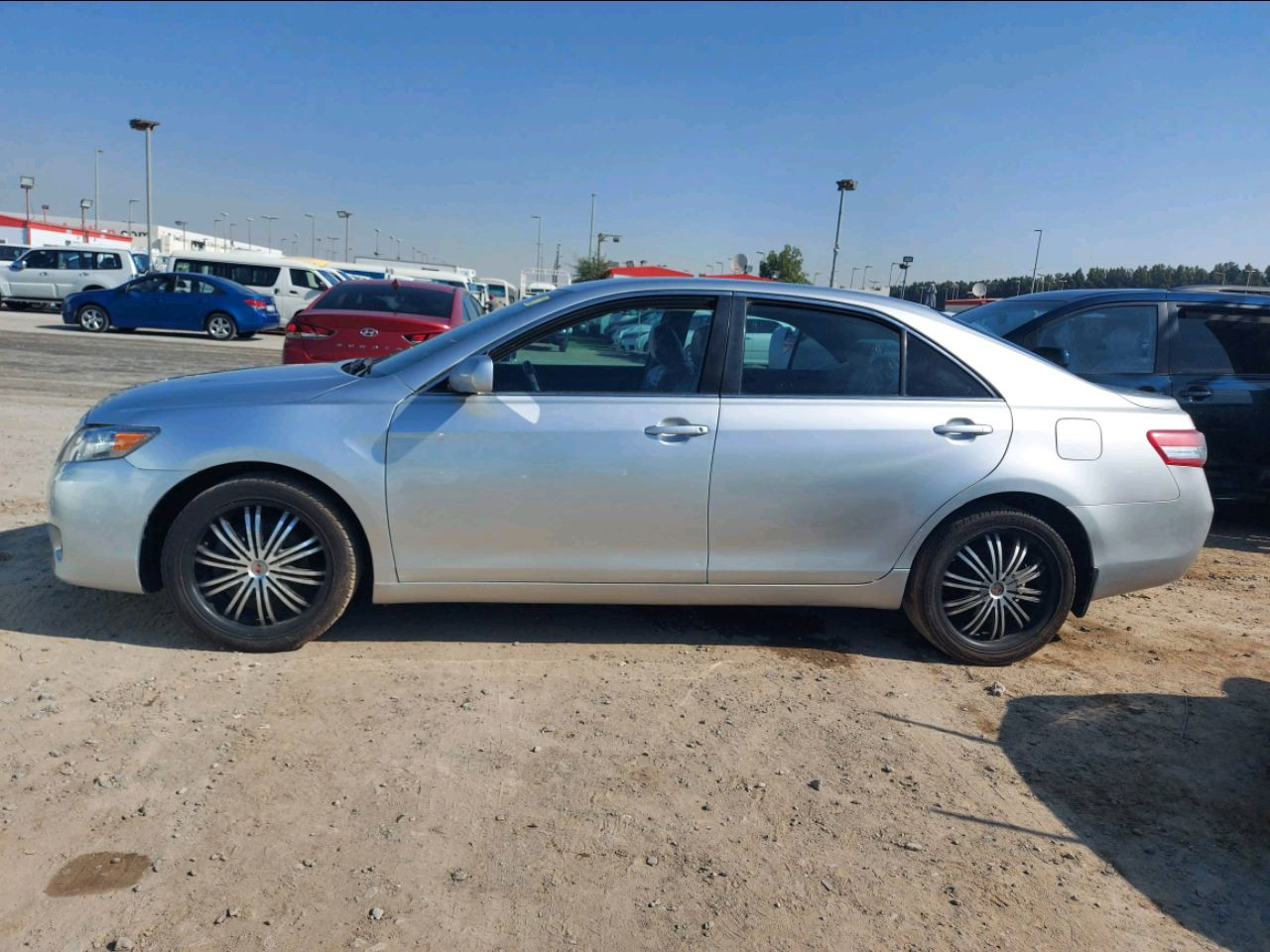 Toyota Camry - Image 5