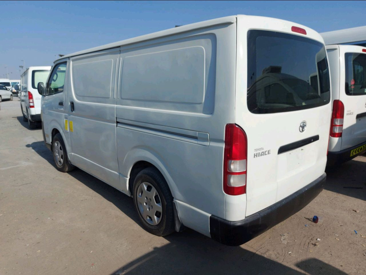 Toyota Hiace - Image 2