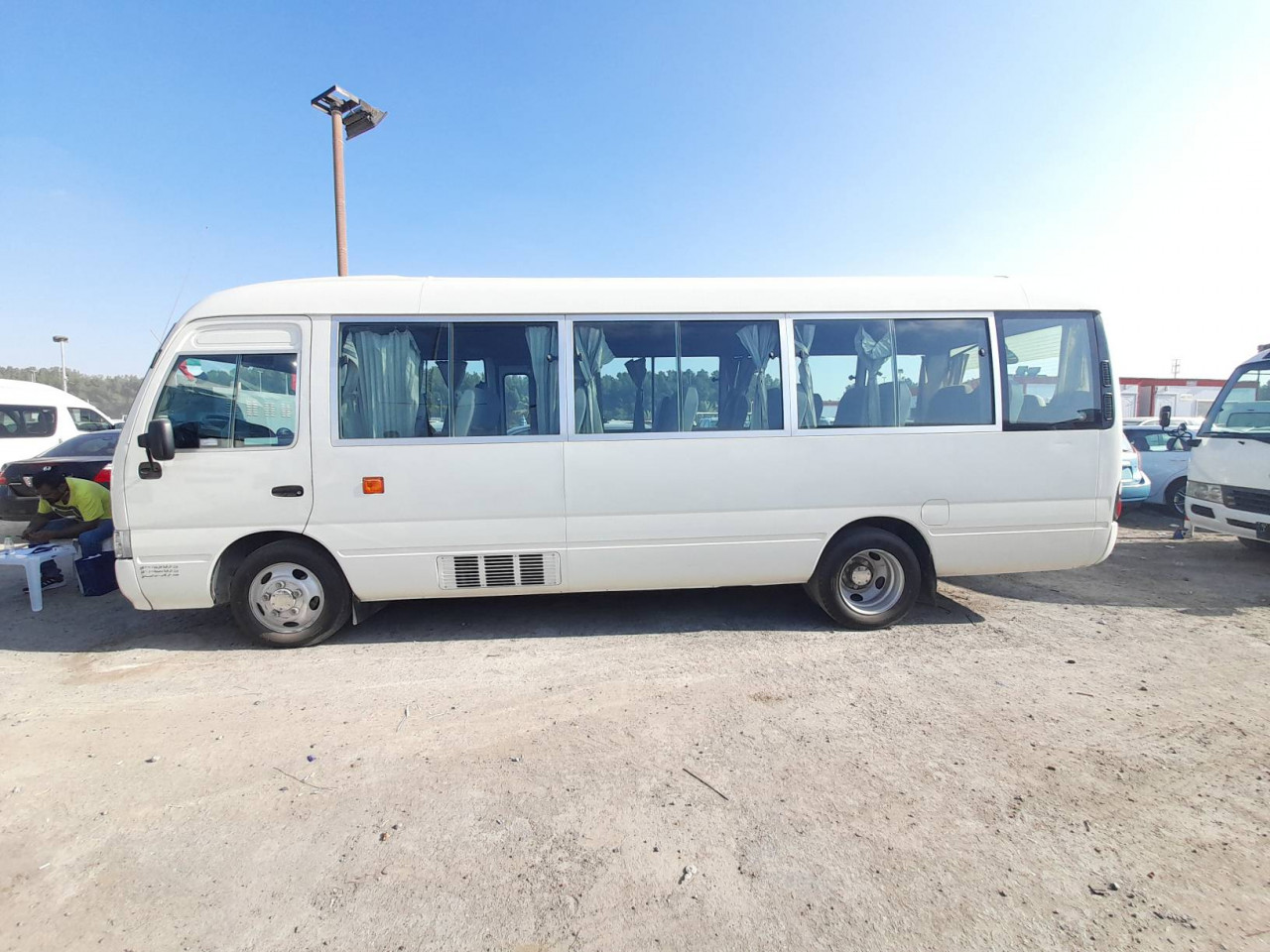 Toyota Coaster - Image 5