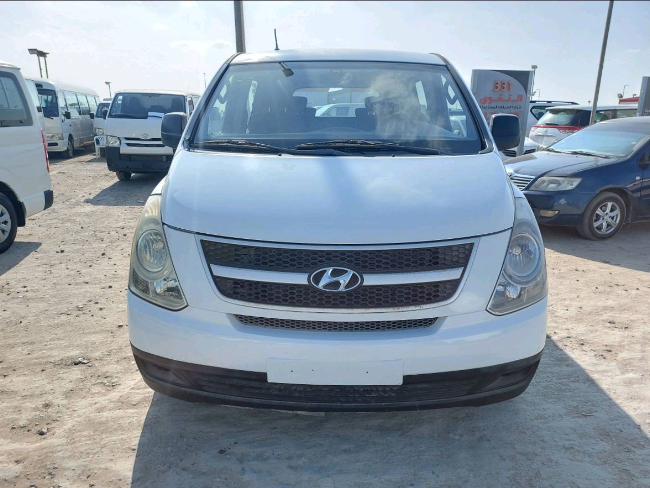 Hyundai H 1 - Image 2