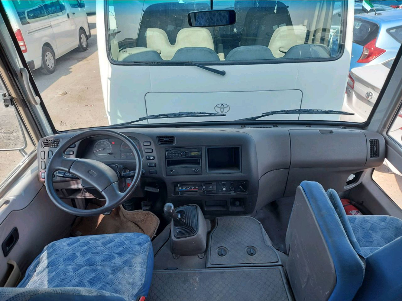 Mitsubishi Rosa - Image 6
