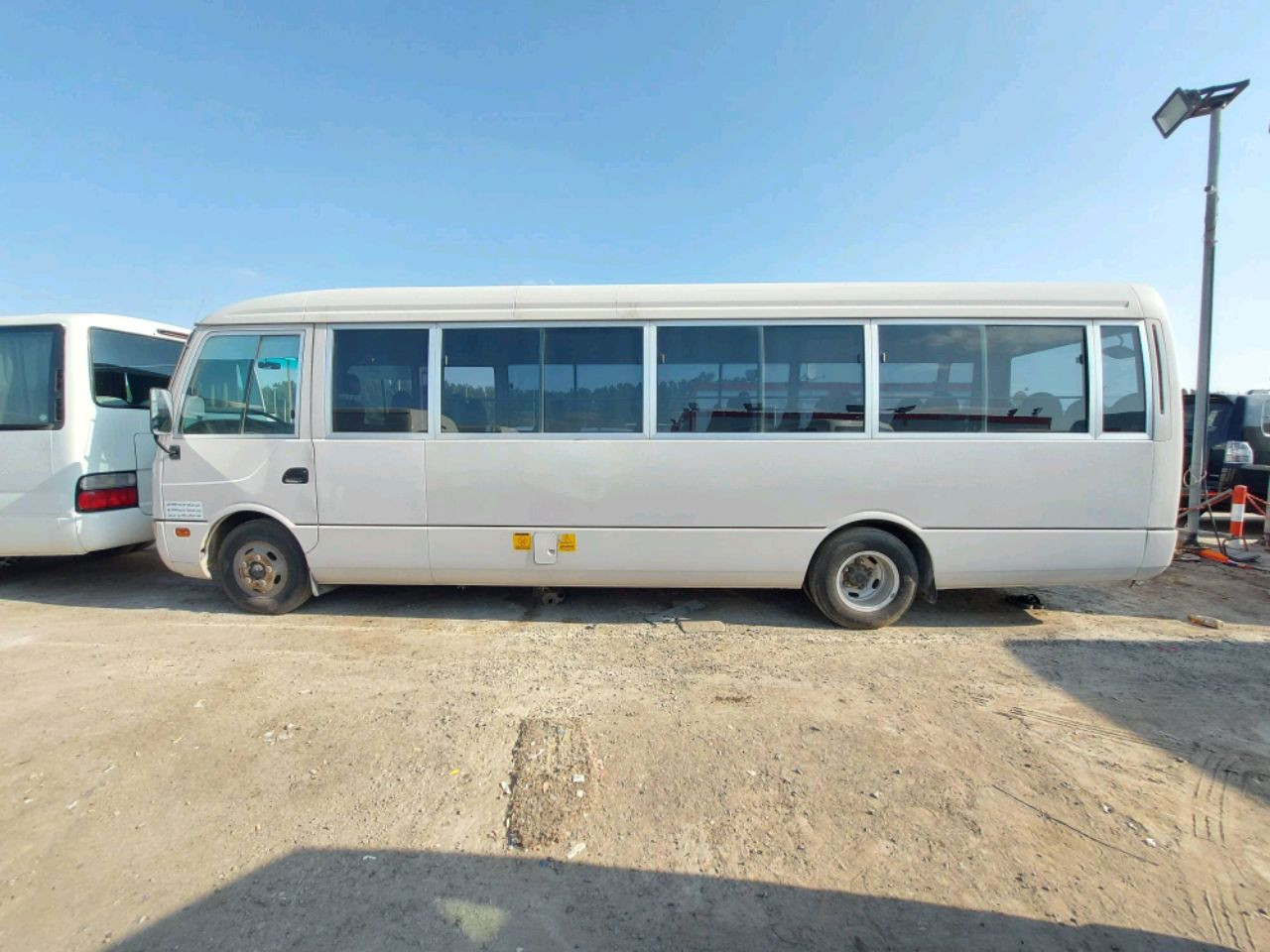 Mitsubishi Rosa - Image 4