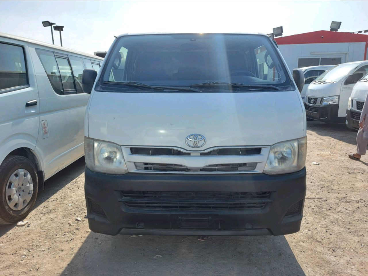 Toyota Hiace - Image 4