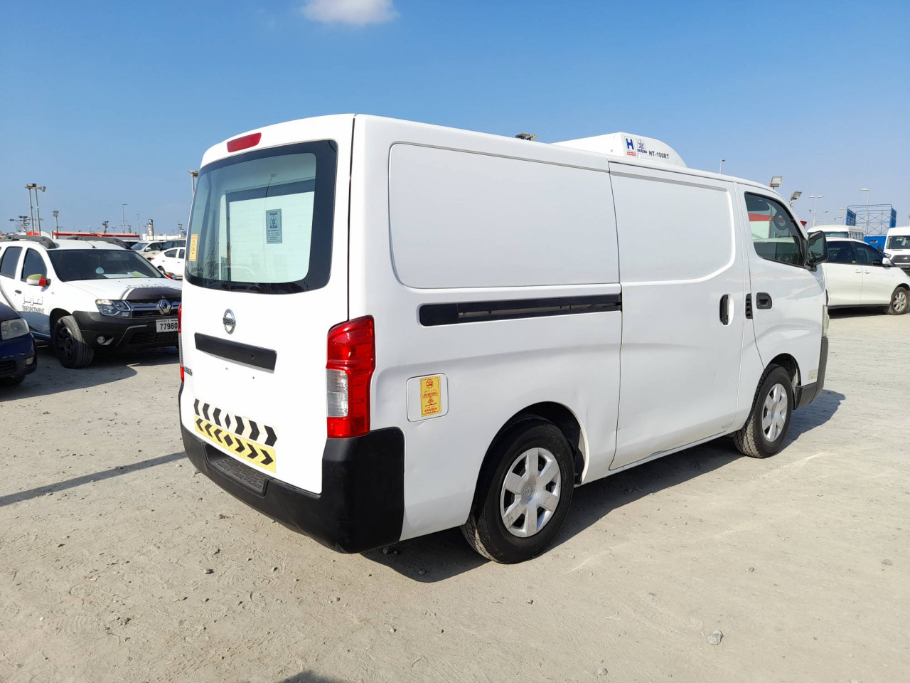 Nissan Urvan - Image 3