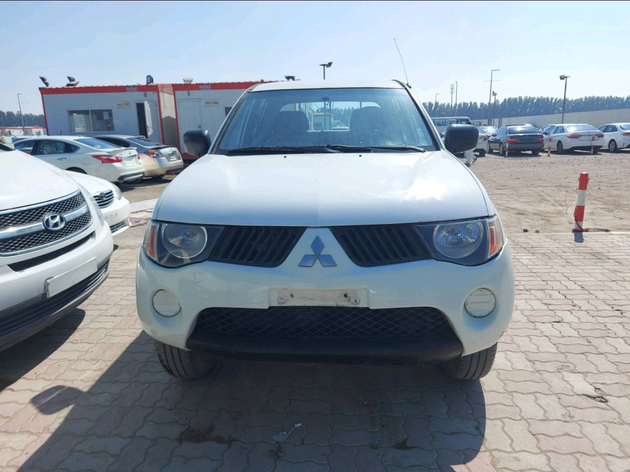 Mitsubishi L200 - Image 2