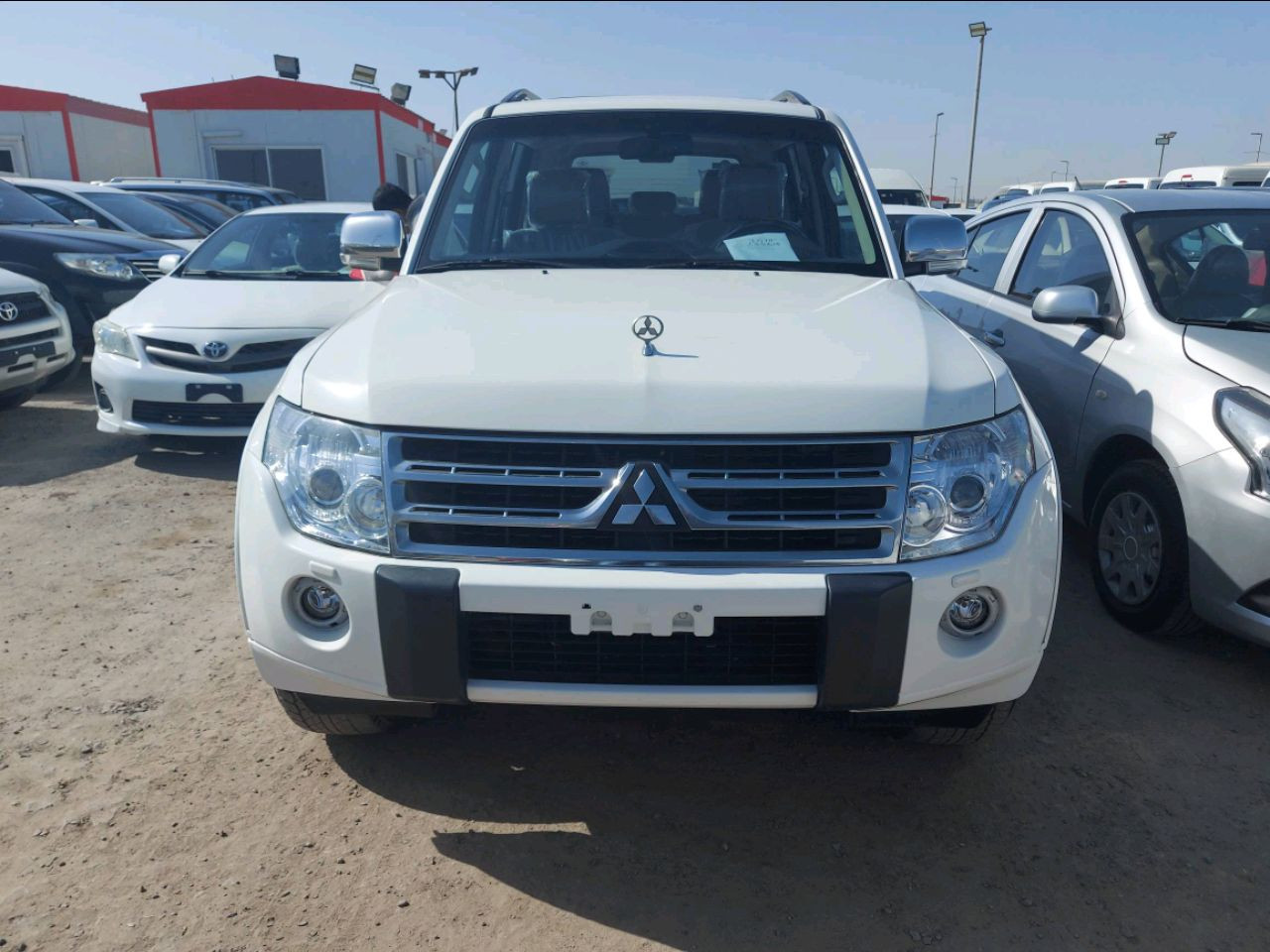 Mitsubishi Pajero - Image 5