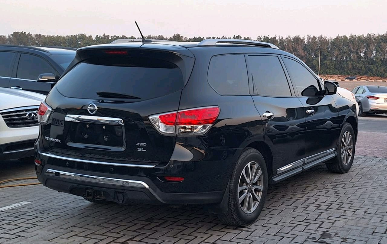 Nissan Pathfinder - Image 7