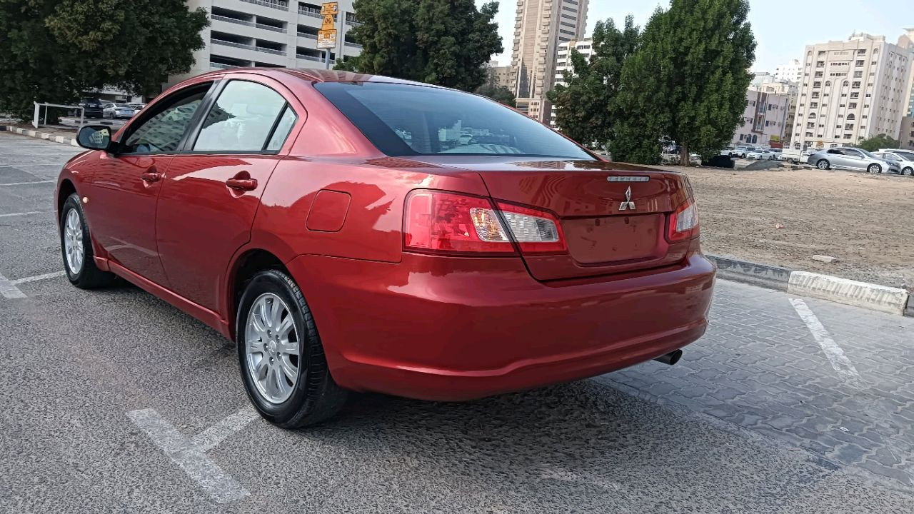 Mitsubishi Galant - Image 6