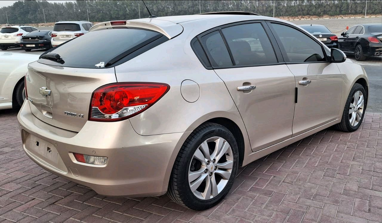 Chevrolet Cruze - Image 6