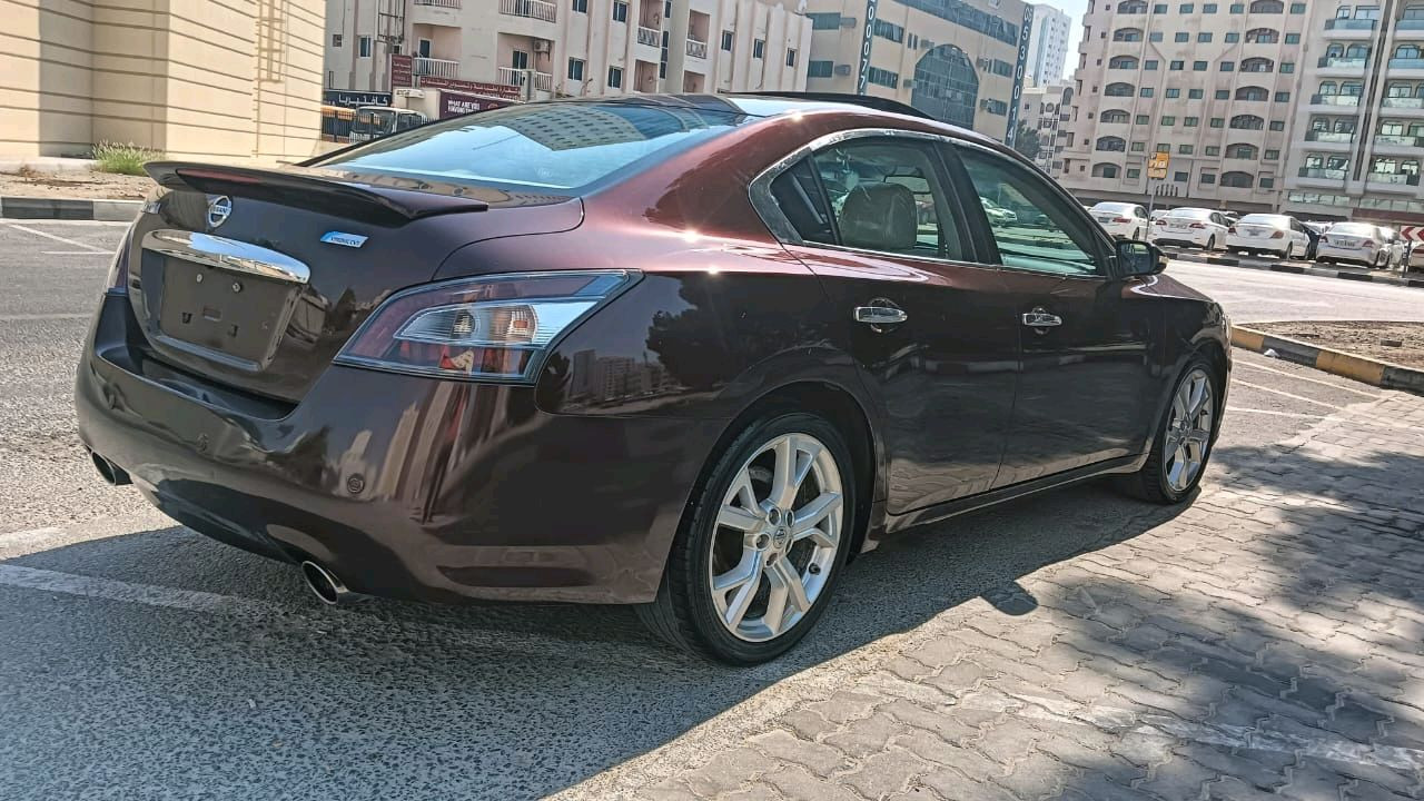 Nissan Maxima - Image 8