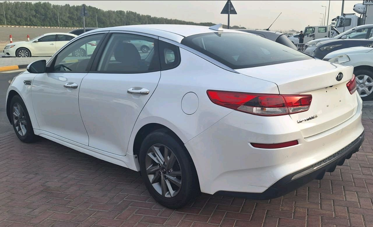 KIA Optima - Image 9