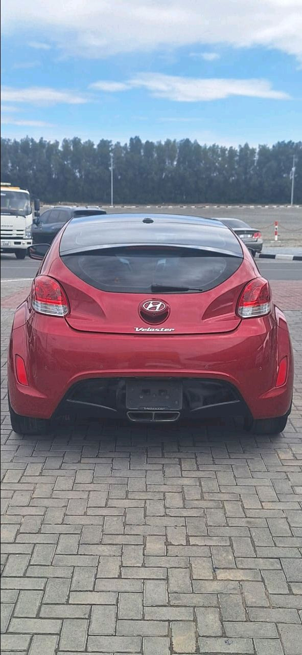 Hyundai Veloster - Image 8
